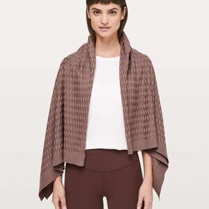 LULULEMON Divinity Poncho *Woven Spanish Oak